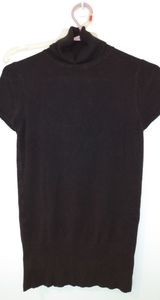 3/$15 Short sleeve turtle neck sweater